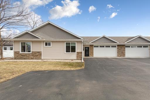 Photo for 3072 Prairie Rose Drive, Mankato, MN 56001 - listing #7035838 3072 Prairie Rose Drive, Mankato, MN 56001