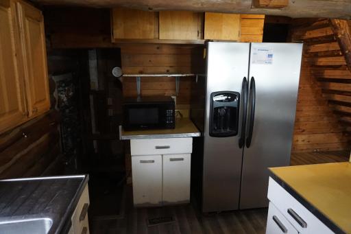 Kitchen2.JPG