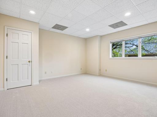 11202 Mount Curve Road, Eden Prairie, MN 55347