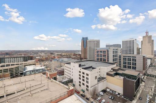 66 9th Street E, 2115, Saint Paul, MN 55101