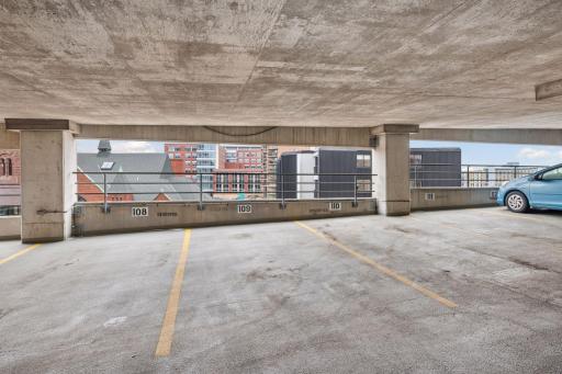 66 9th Street E, 2115, Saint Paul, MN 55101