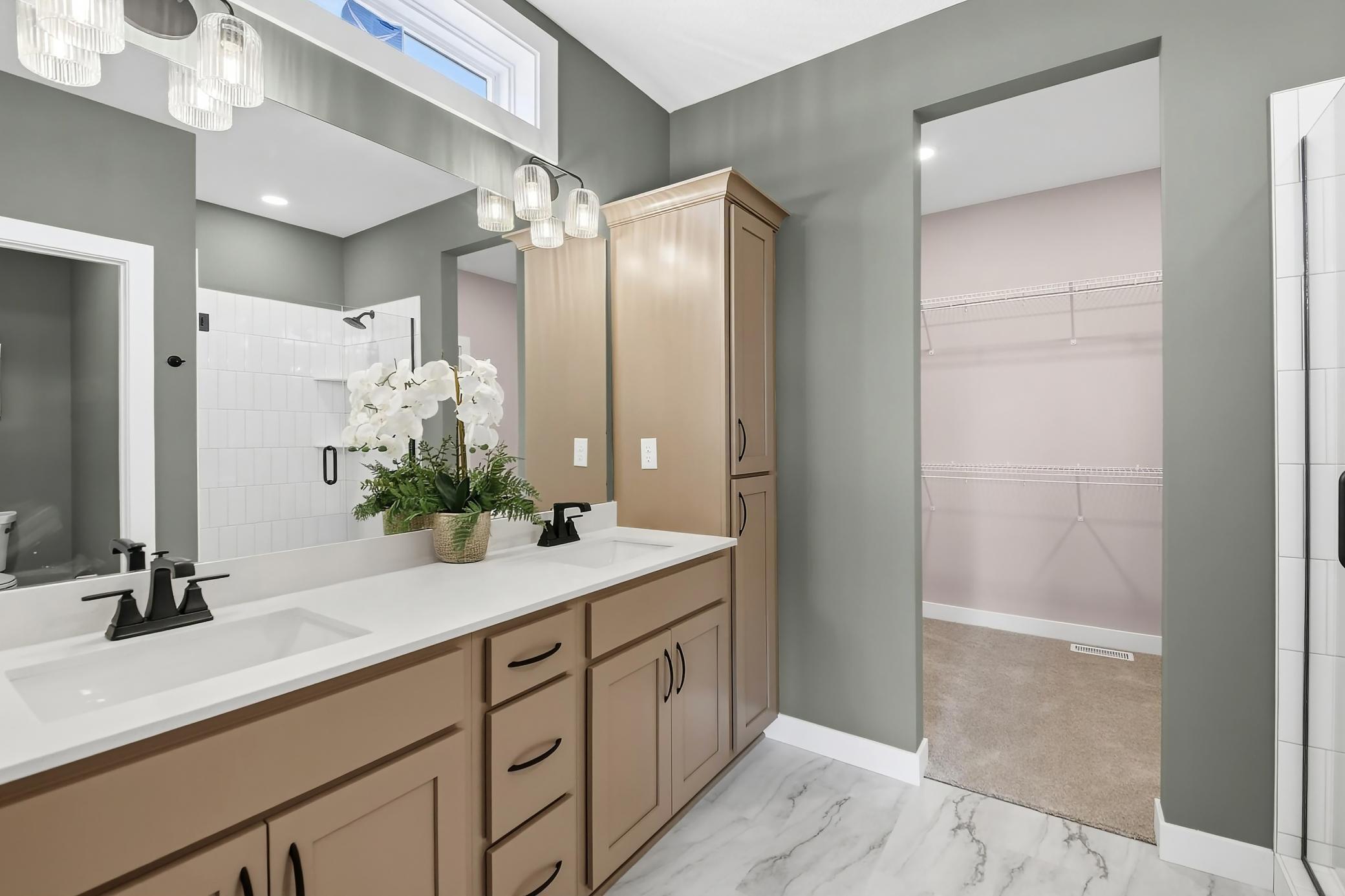 22_Primary Bathroom-01.jpg