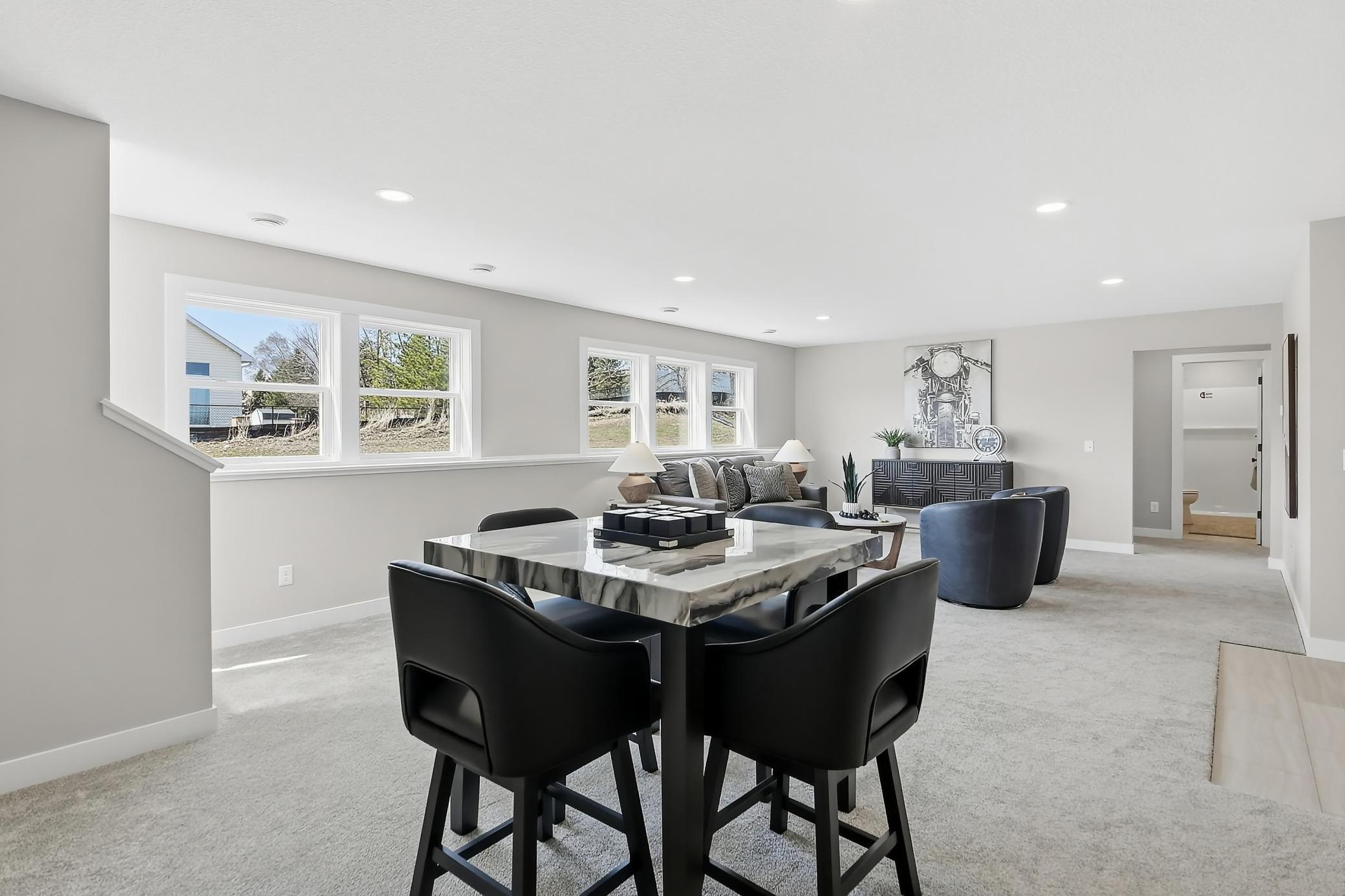 31_Family Room-01.jpg