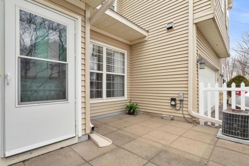 1923 Bluestem Lane, 22, Shoreview, MN 55126