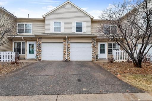 1923 Bluestem Lane, 22, Shoreview, MN 55126