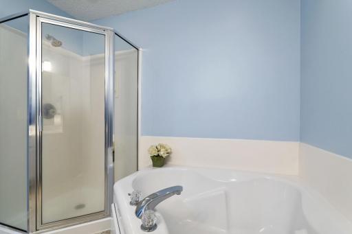 1923 Bluestem Lane, 22, Shoreview, MN 55126