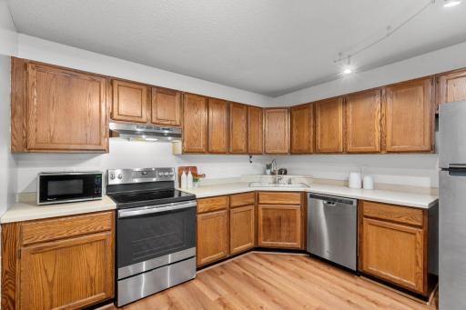 2260 Ridge Drive, 12, Minneapolis, MN 55416