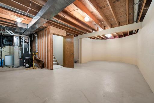 53-web-or-mls-6724 Timber Crest Dr-186.jpg