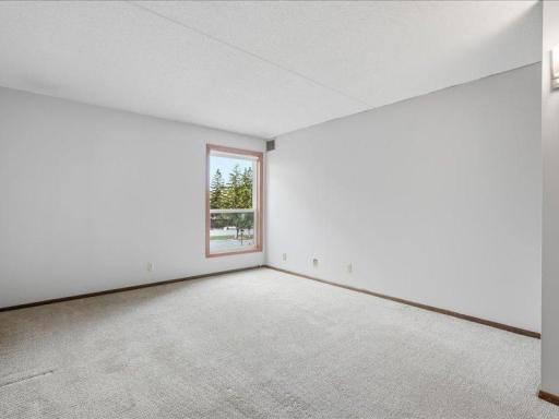 6670 Vernon Avenue S, 202, Minneapolis, MN 55436