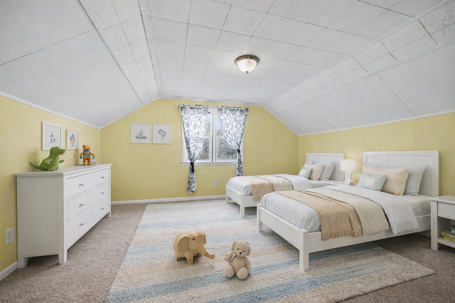 Upper Bedroom 3 (virtually staged to show potential)