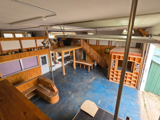 Pole building -interior main room6-optimized.png