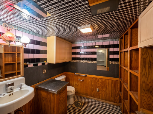 Pole building-interior-bathroom-optimized.png