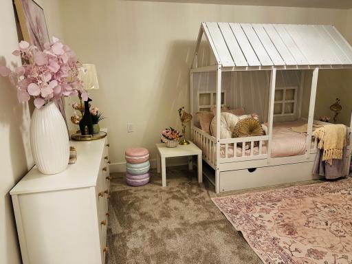 14759 Mcginty Road W, Wayzata, MN 55391