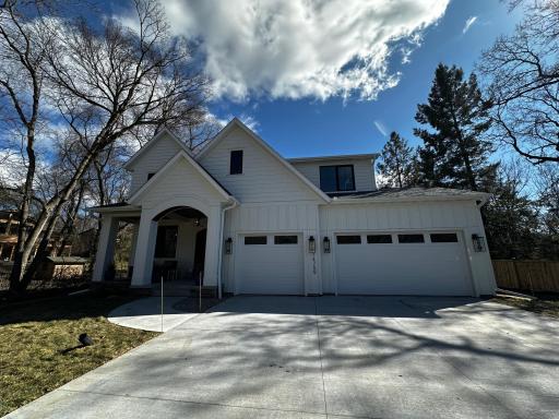 14759 Mcginty Road W, Wayzata, MN 55391