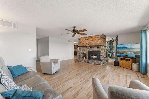 10400 Kismet Isle, Chisago City, MN 55013
