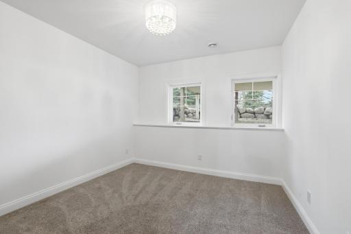 635 Niagara Lane N, Plymouth, MN 55447