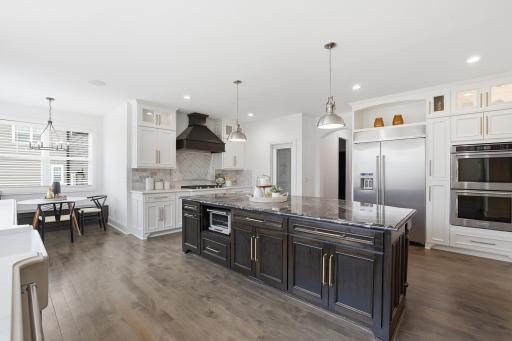 635 Niagara Lane N, Plymouth, MN 55447