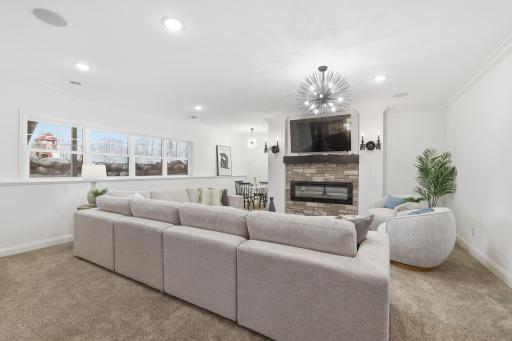 635 Niagara Lane N, Plymouth, MN 55447