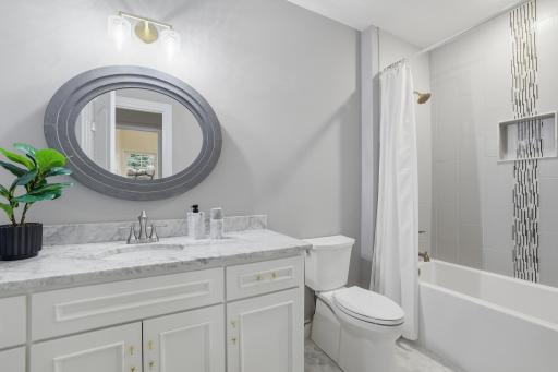 635 Niagara Lane N, Plymouth, MN 55447