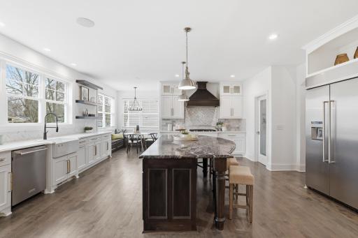 635 Niagara Lane N, Plymouth, MN 55447