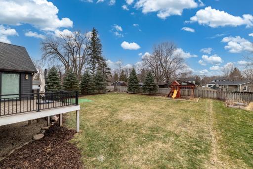 635 Niagara Lane N, Plymouth, MN 55447