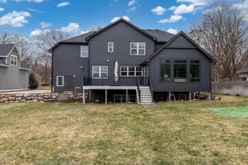 635 Niagara Lane N, Plymouth, MN 55447