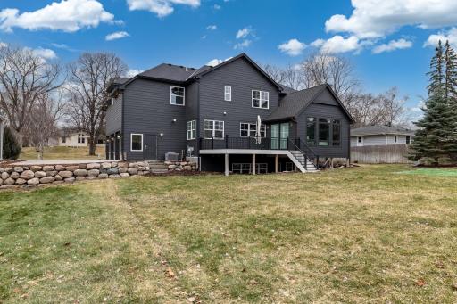 635 Niagara Lane N, Plymouth, MN 55447