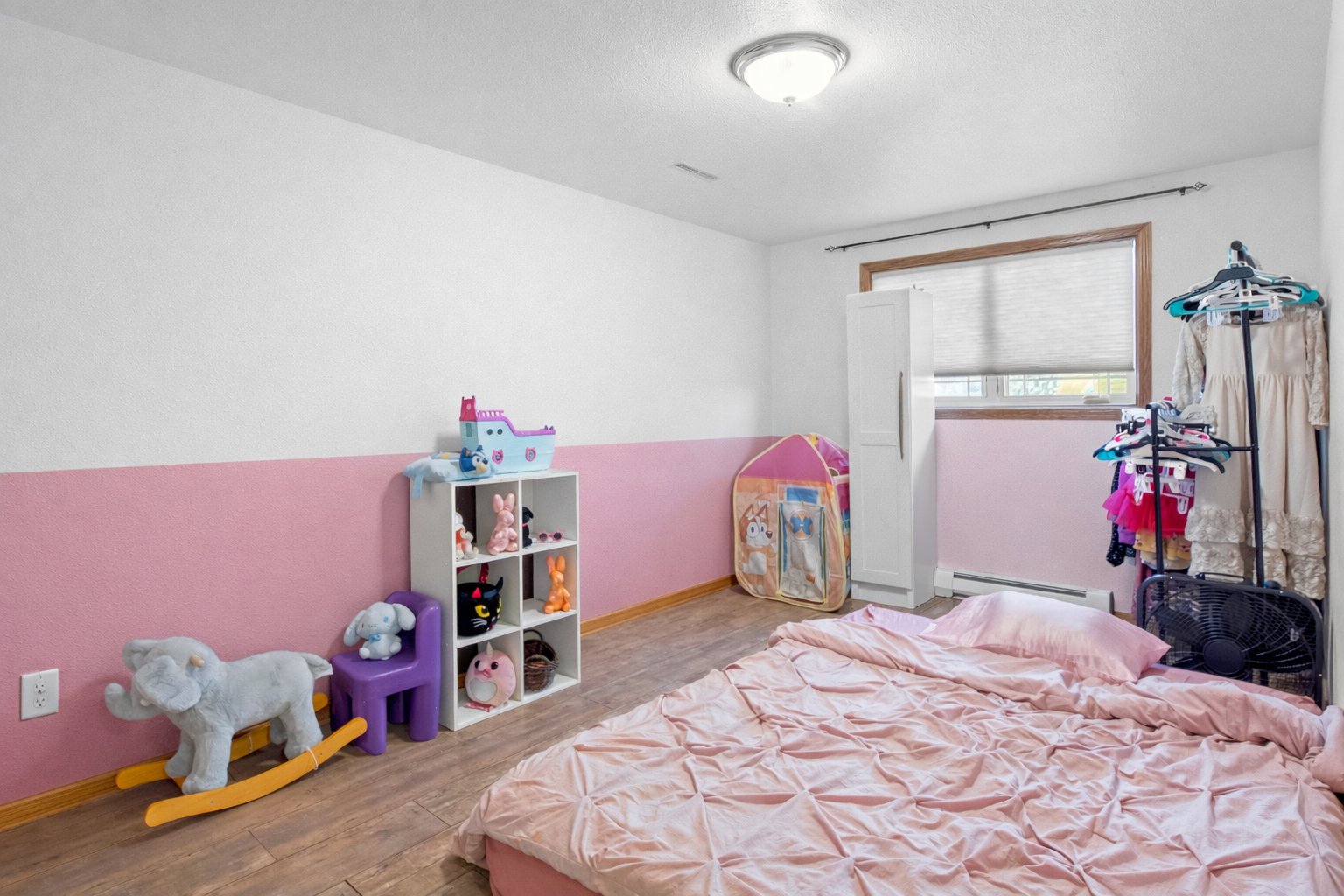 NEW- Example with new paint!