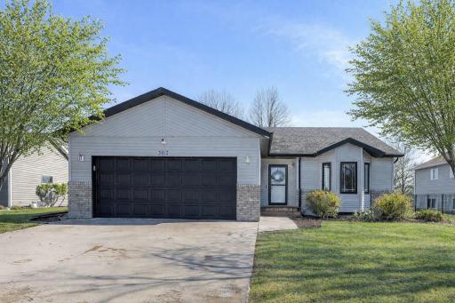 3912 7th Street S, Moorhead, MN 56560