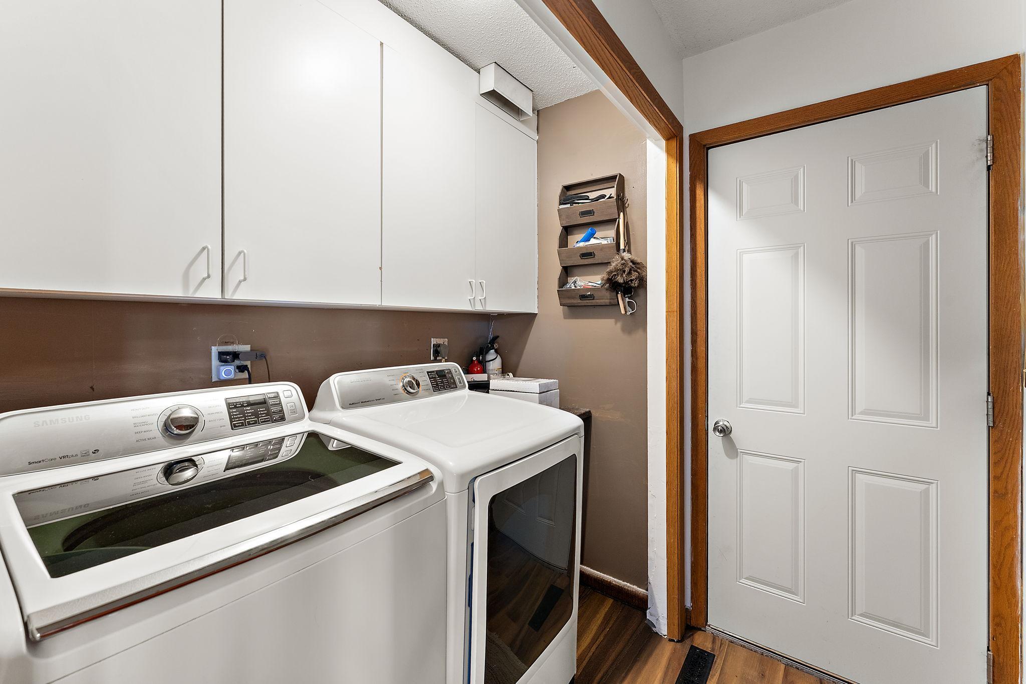 Convenient main level laundry and mudroom