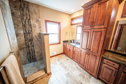 2990 Stone Park Drive NE, Rochester, MN 55906