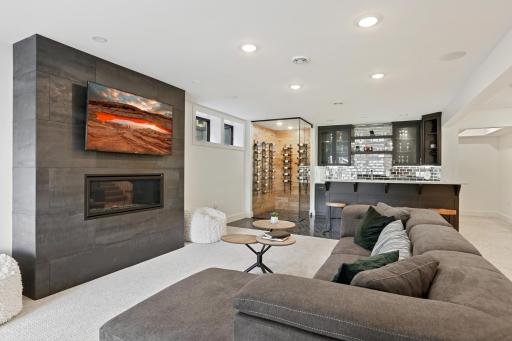 6908 Paiute Circle, Minneapolis, MN 55439