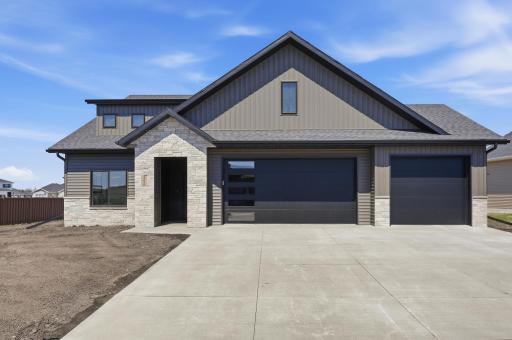 3296 Timber Creek Circle S, Fargo, ND 58104