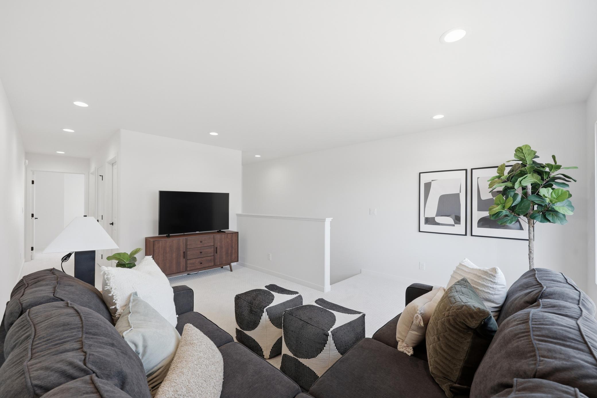 Upper Level Loft