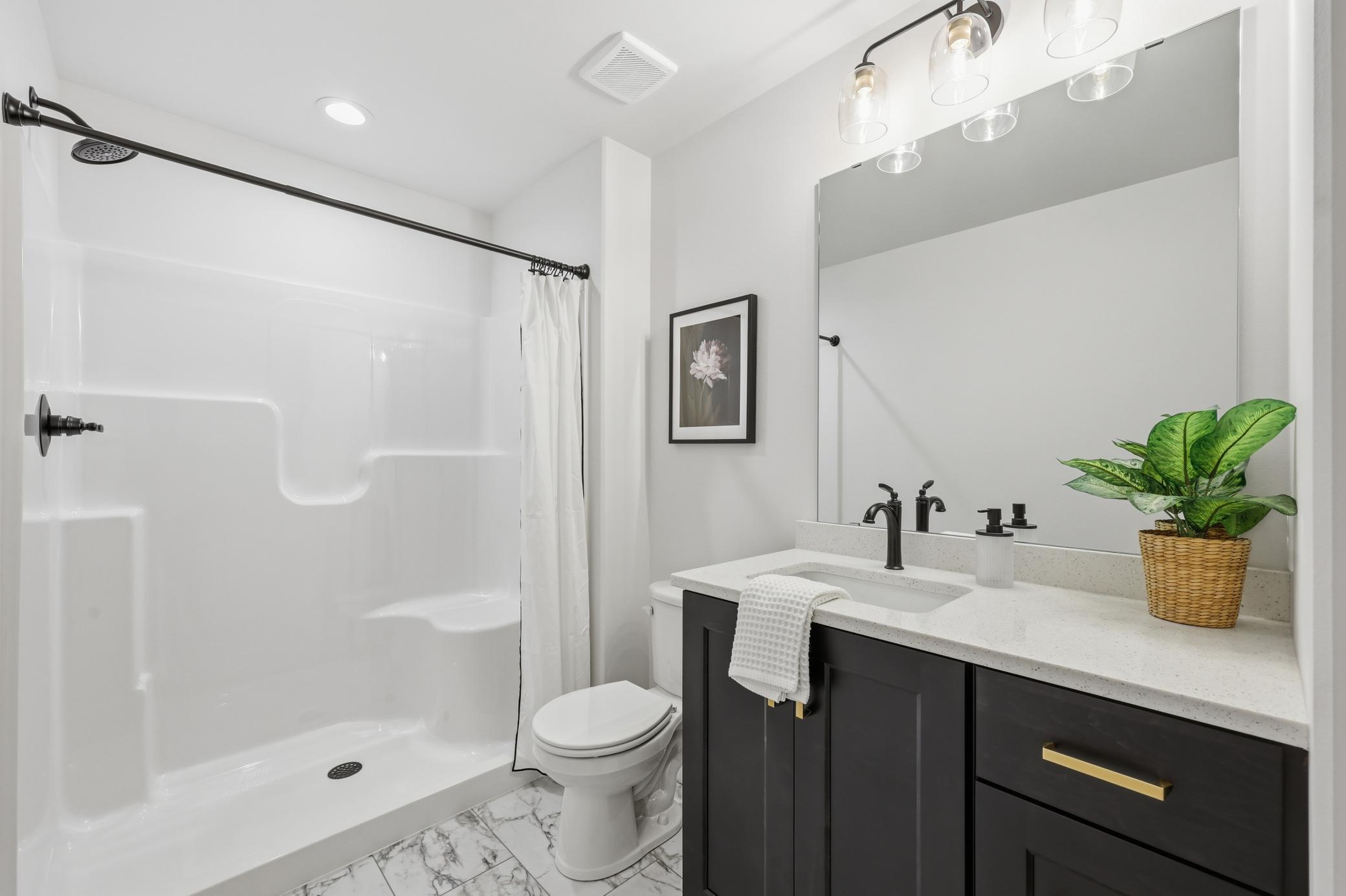 Upper Level Bath