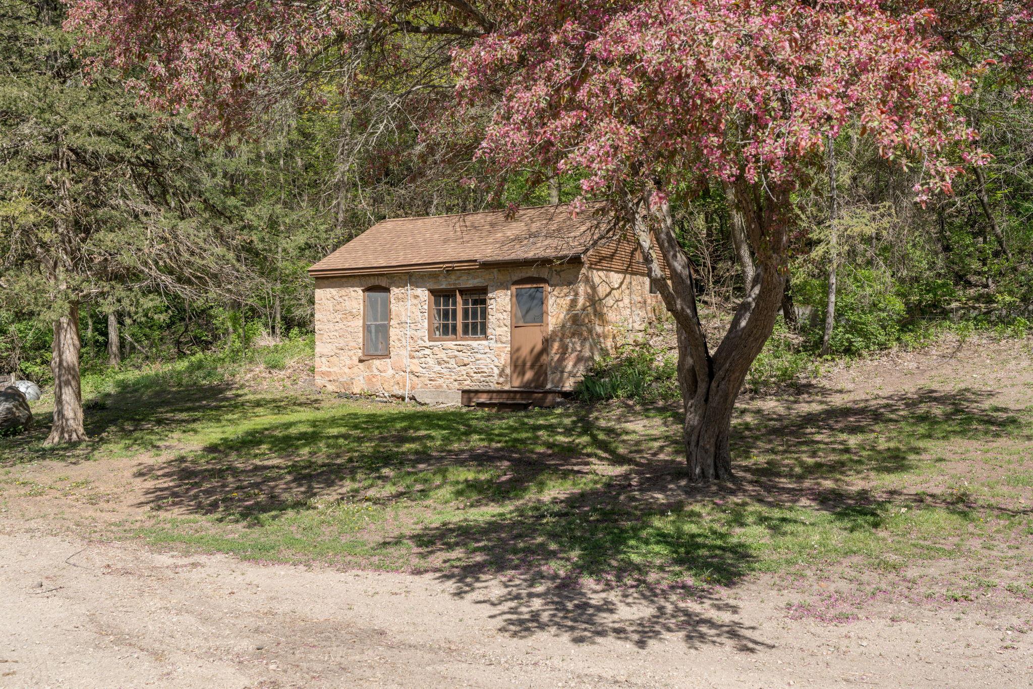 70-web-or-mls-775-ottawa-rd.jpg