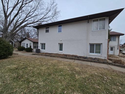 2100 Wentworth Avenue, South Saint Paul, MN 55075