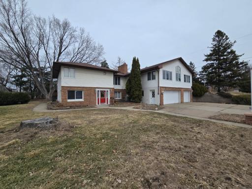 2100 Wentworth Avenue, South Saint Paul, MN 55075