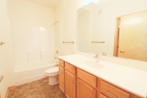 2650 University Avenue W, 320, Saint Paul, MN 55114