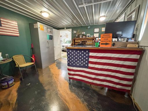 32738 US 71, Menahga, MN 56464