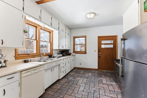 345 2nd Avenue SW, Milaca, MN 56353