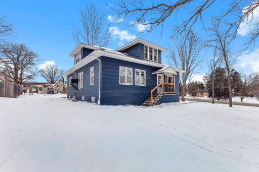 345 2nd Avenue SW, Milaca, MN 56353