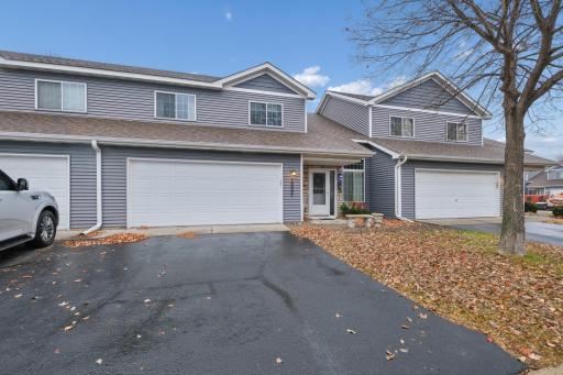 Move-in condition townhome with an open front to back layout