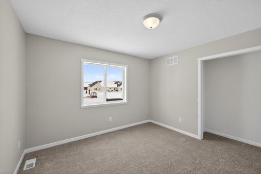 Main level bed 1