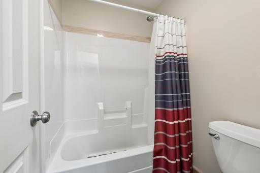 8469 Woodland Curve, Saint Bonifacius, MN 55375
