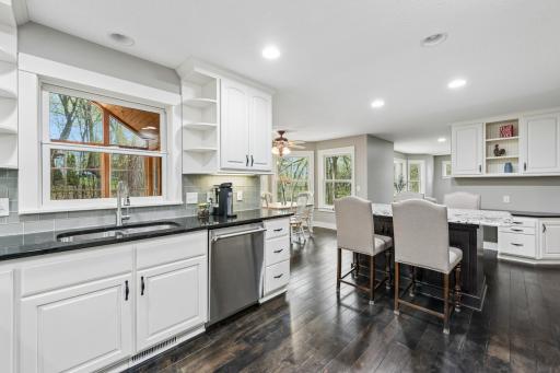 8469 Woodland Curve, Saint Bonifacius, MN 55375
