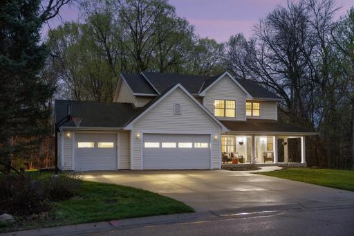 8469 Woodland Curve, Saint Bonifacius, MN 55375