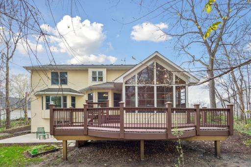 8469 Woodland Curve, Saint Bonifacius, MN 55375