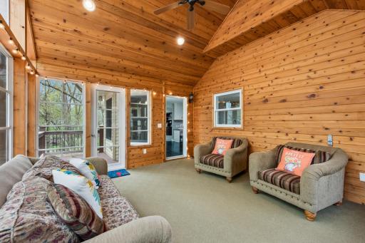 8469 Woodland Curve, Saint Bonifacius, MN 55375