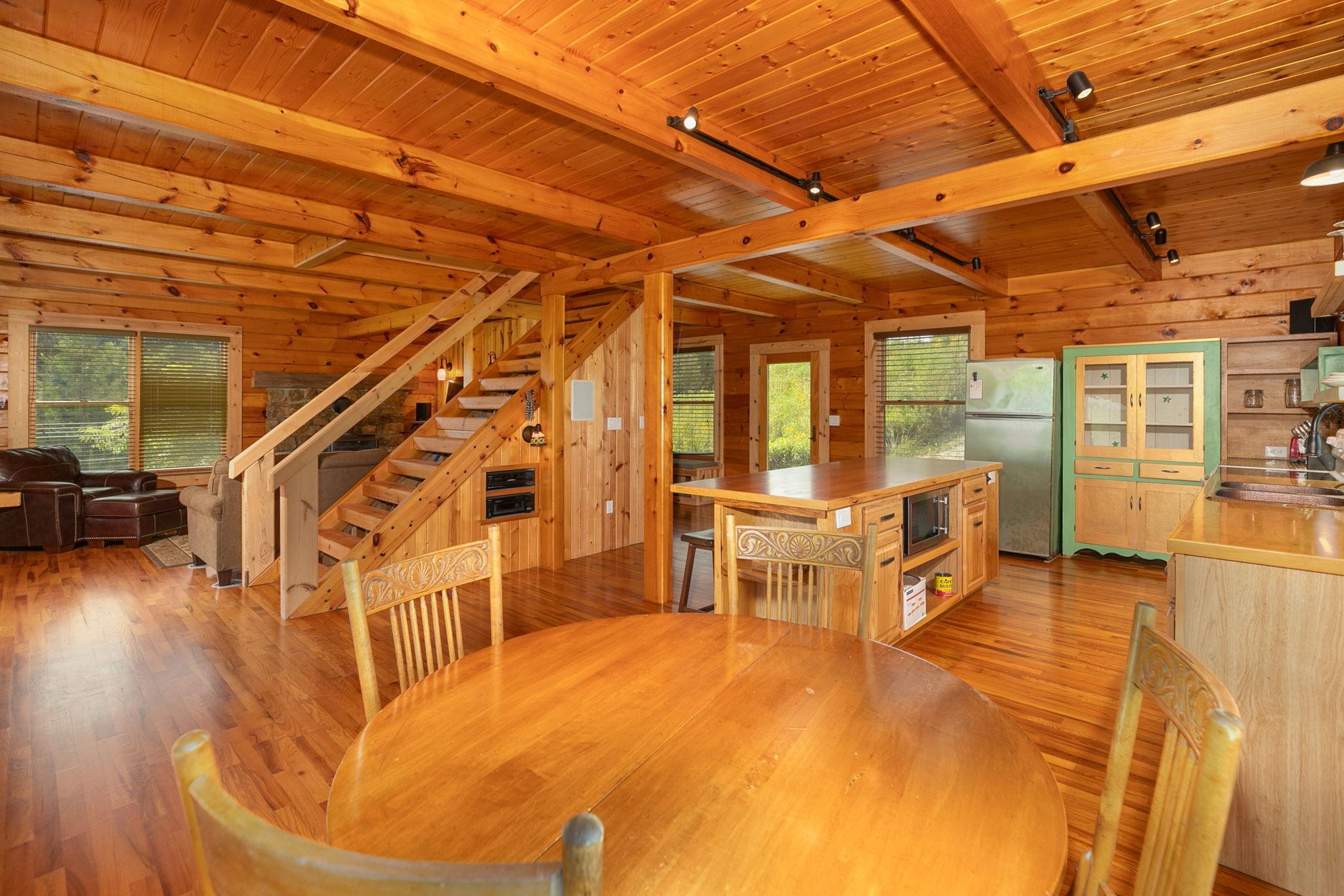 4-web-or-mls-15-Dining Room.jpg